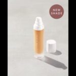 FENTY BEAUTY Pro Filt'r Soft Matte Longwear Foundation -320 (32ml) Square Image (3)